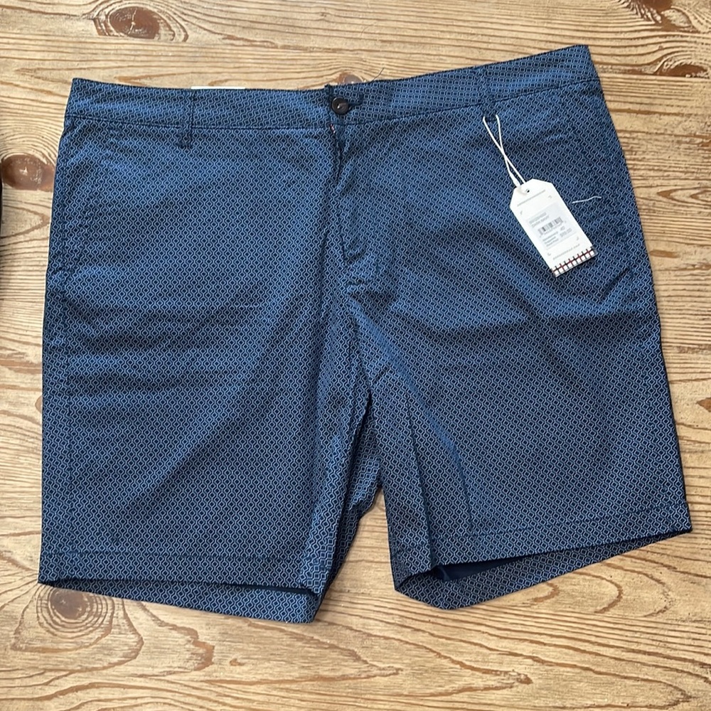 Ben Sherman Navy Blue size 40 Shorts